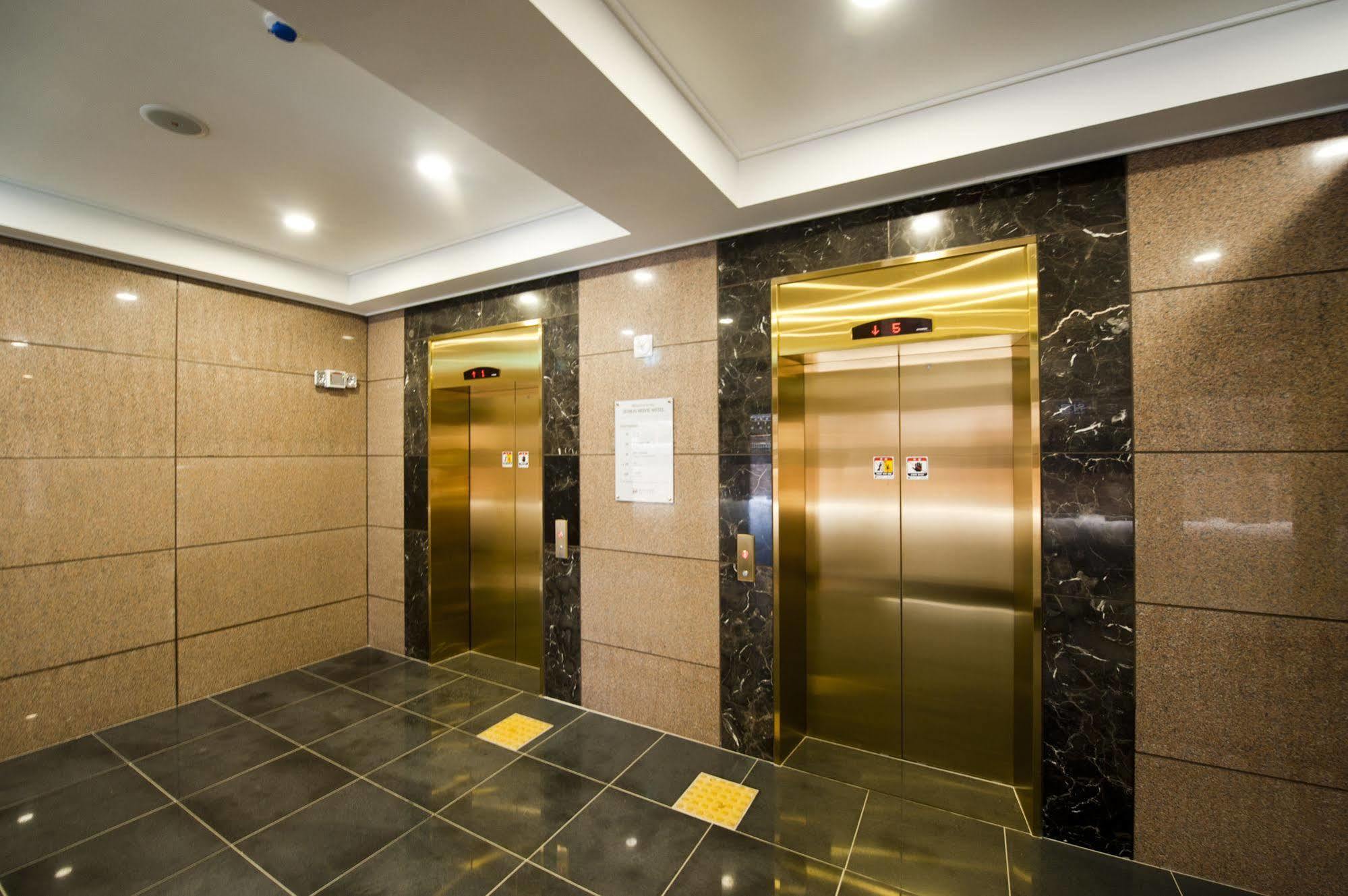 Jeonju Yeonghwa Hotel Esterno foto